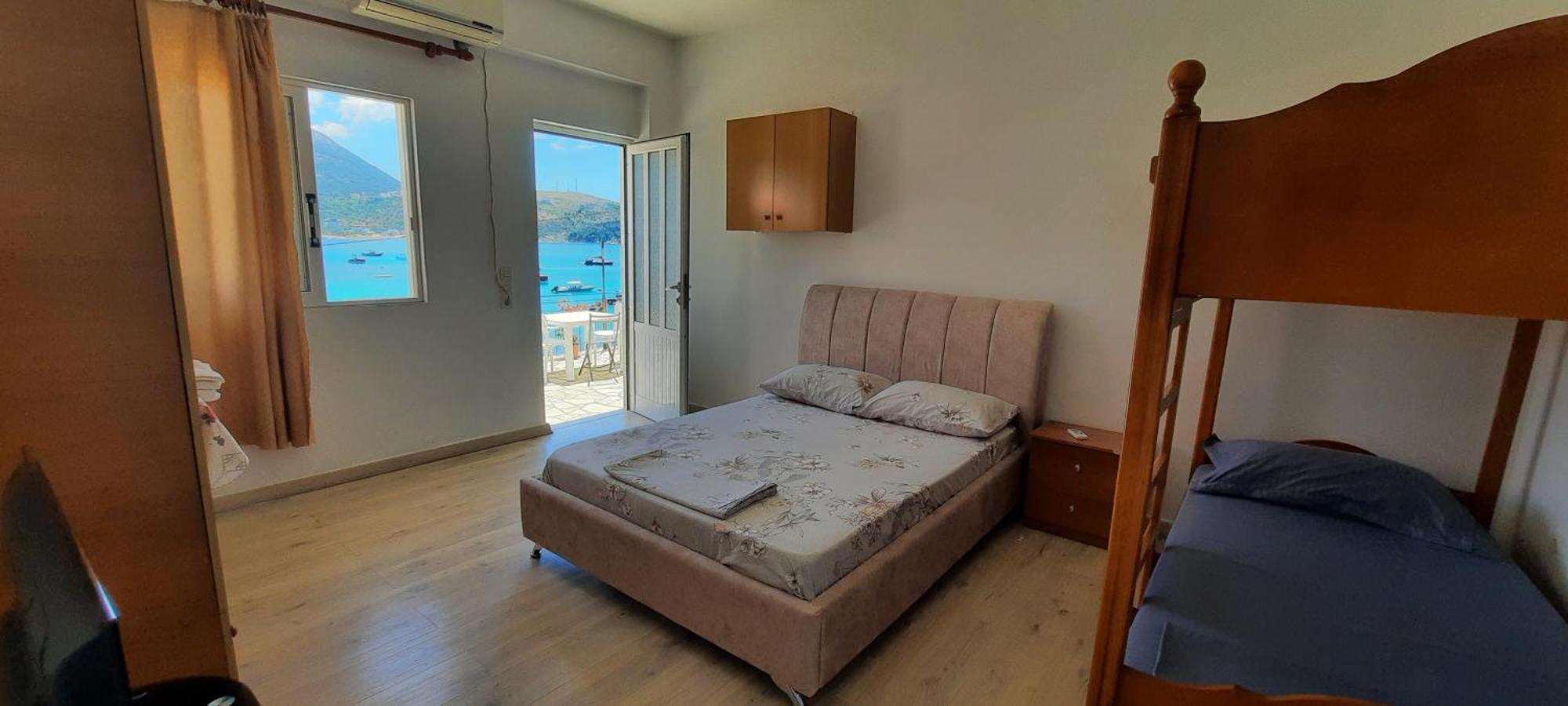 Rooms By The Sea Himare Bilik gambar